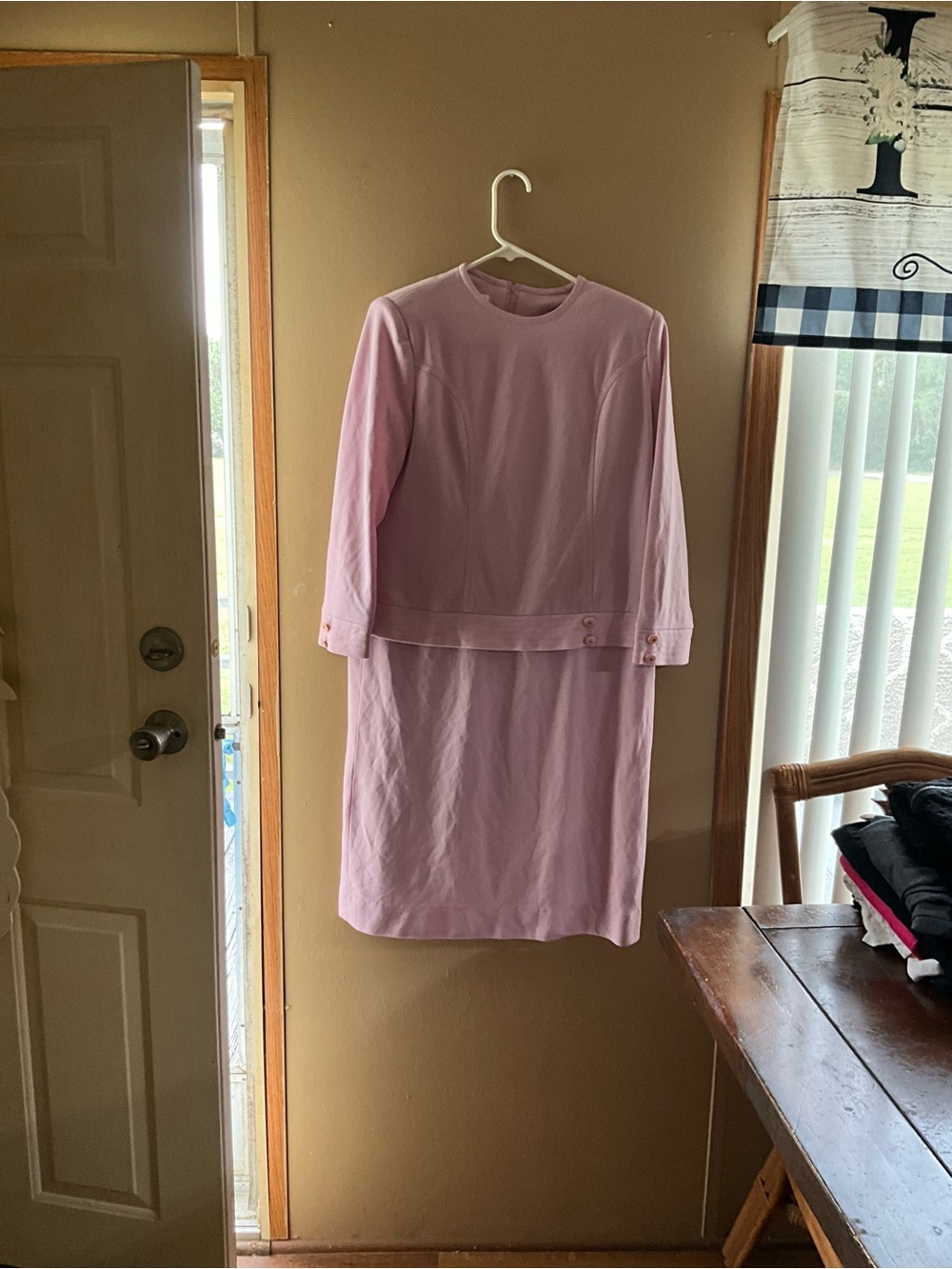 Diane Robert’s size 12 1/2 vintage dress